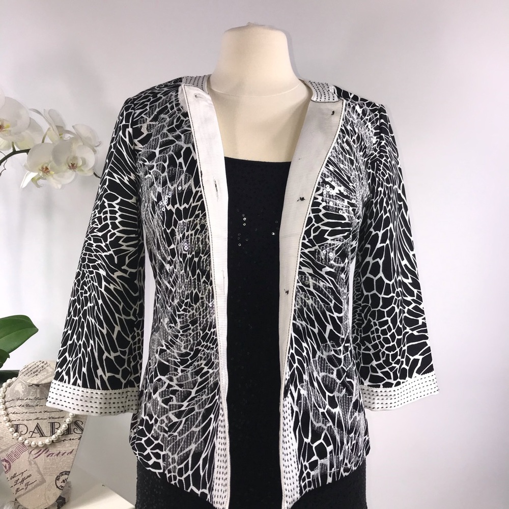 Chico’s longsleeve blazer jacket. - Picture 5 of 8